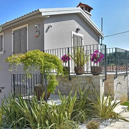 Villa Zita Exclusive With Pool & Sauna Pican